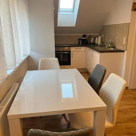 Alpina Apartment *