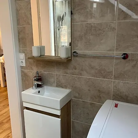 Alpina Apartment *